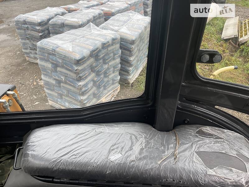 Экскаватор погрузчик Case IH 570 2022 в Славском