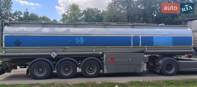 Цистерна напівпричіп Casvi 05/L-CBA-CAT.04 2002 в Хмельницькому фото 9 Цистерна напівпричіп Casvi 05/L-CBA-CAT.04 2002 в Хмельницькому