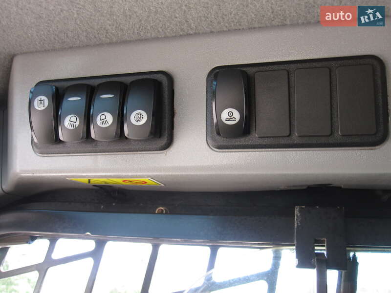 Минипогрузчик Caterpillar 272 2018 в Виннице