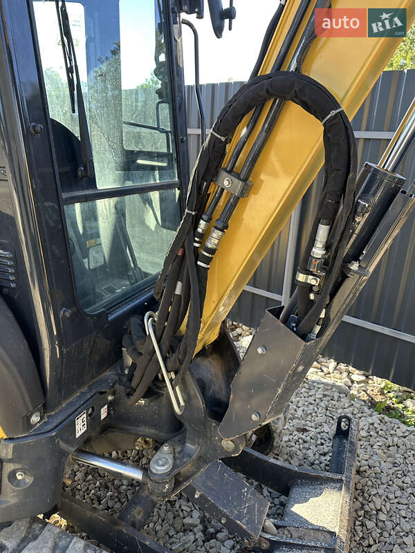 Міні-екскаватор Caterpillar 303.5 2022 в Івано-Франківську