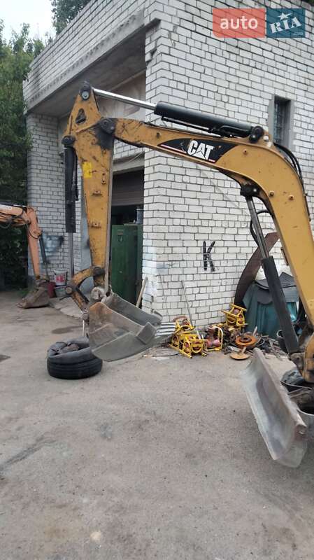 Миниэкскаватор Caterpillar 303 2001 в Киеве