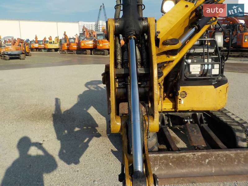 Гусеничный экскаватор Caterpillar 303 2009 в Одессе