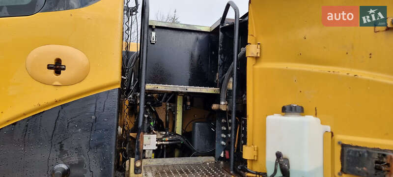 Колесный экскаватор Caterpillar 313 2010 в Одессе