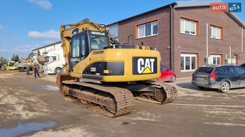 Caterpillar 320 2011