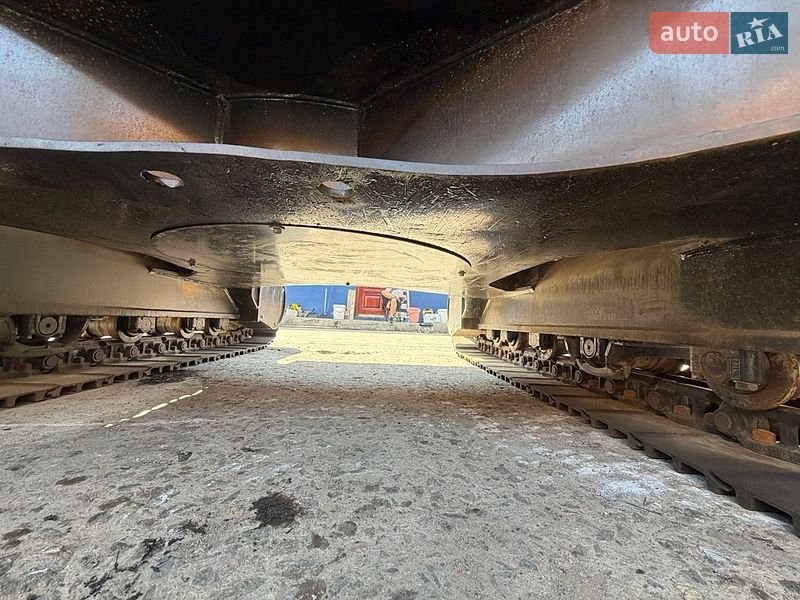 Гусеничный экскаватор Caterpillar 320 2019 в Ровно