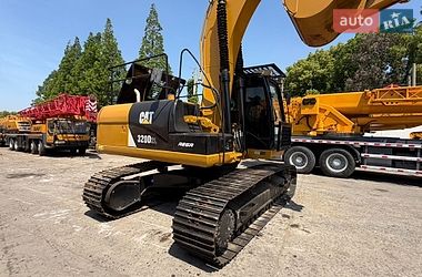Гусеничный экскаватор Caterpillar 320 2019 в Ровно