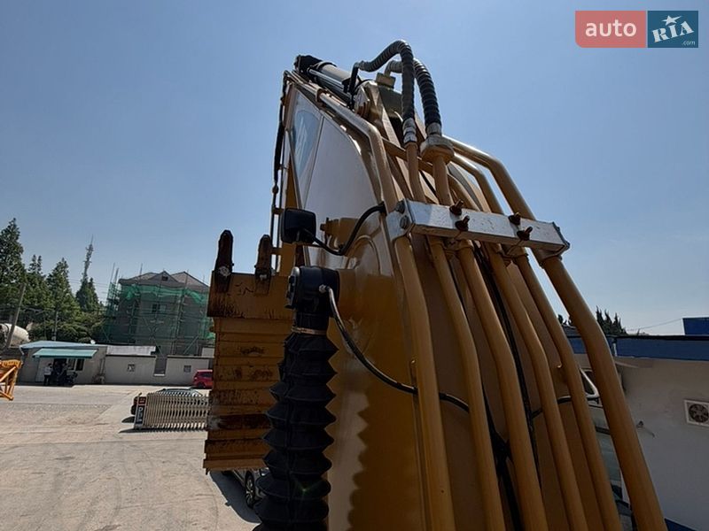 Гусеничный экскаватор Caterpillar 320 2019 в Ровно