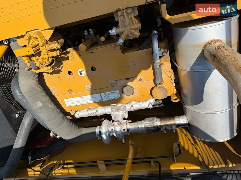 Гусеничный экскаватор Caterpillar 320 2019 в Ровно