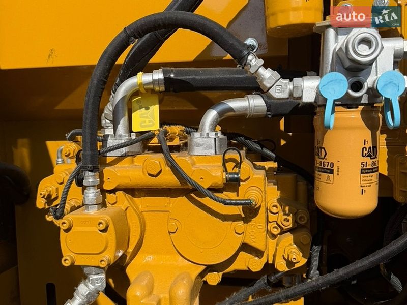 Гусеничный экскаватор Caterpillar 320 2016 в Ровно