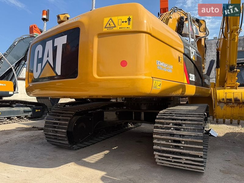 Гусеничный экскаватор Caterpillar 320 2016 в Ровно