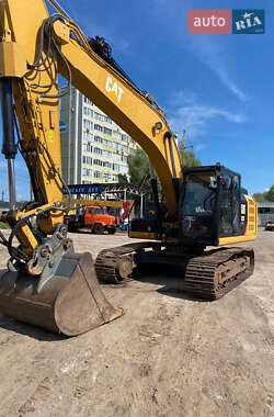 Гусеничный экскаватор Caterpillar 323 2015 в 