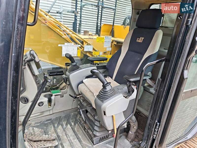 Гусеничный экскаватор Caterpillar 323 2014 в Киеве фото 7 Гусеничный экскаватор Caterpillar 323 2014 в Киеве