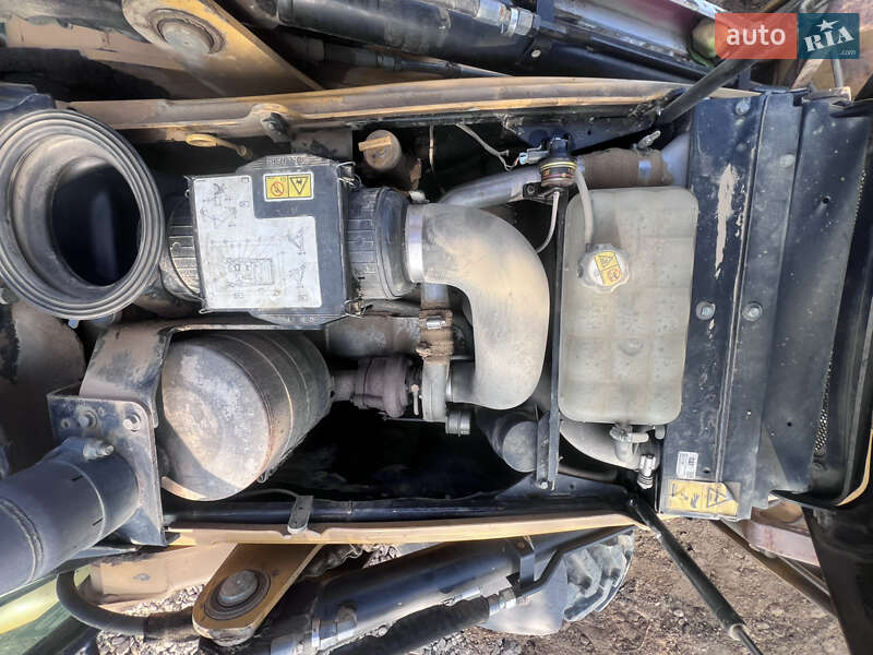 Екскаватор навантажувач Caterpillar 428E 2010 в Ужгороді фото 7 Екскаватор навантажувач Caterpillar 428E 2010 в Ужгороді