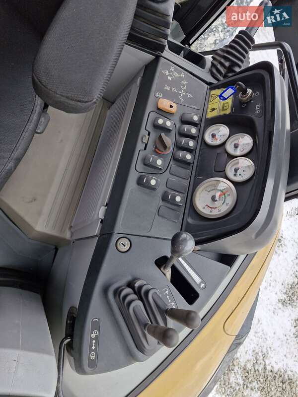 Экскаватор погрузчик Caterpillar 434 2008 в Черновцах