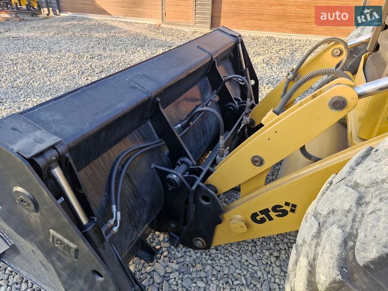 Экскаватор погрузчик Caterpillar 434 2008 в Черновцах
