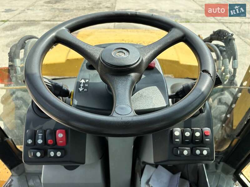 Экскаватор погрузчик Caterpillar 444 2014 в Львове