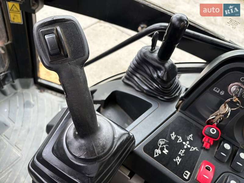 Экскаватор погрузчик Caterpillar 444 2014 в Львове