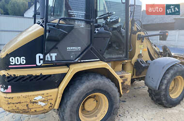 Фронтальный погрузчик Caterpillar 906 2005 в Львове