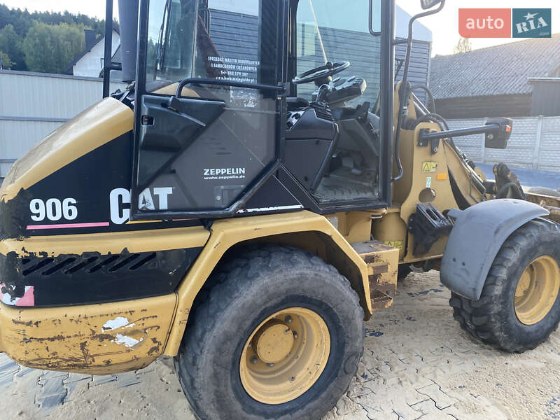 Caterpillar 906 2005
