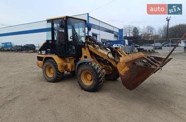 Фронтальный погрузчик Caterpillar 906 2007 в Львове