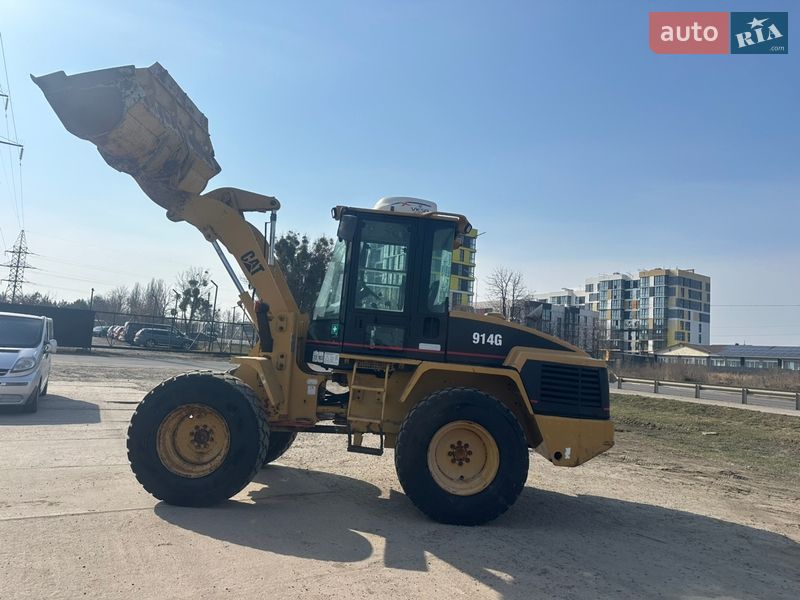 Фронтальный погрузчик Caterpillar 914 2000 в Луцке