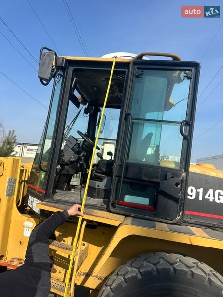 Фронтальный погрузчик Caterpillar 914 2000 в Луцке