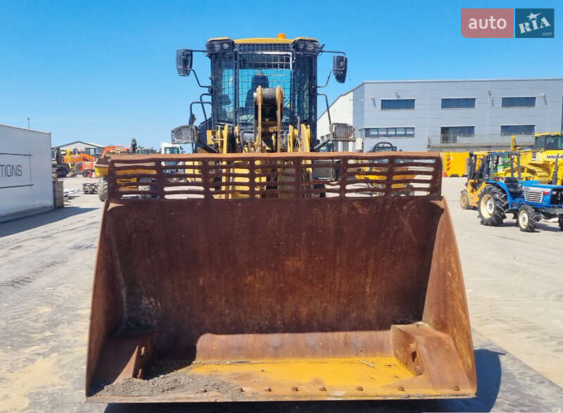 Фронтальный погрузчик Caterpillar 924 2017 в Ровно