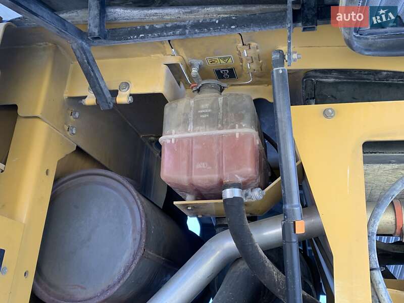 Фронтальні навантажувачі Caterpillar 930 2007 в Києві