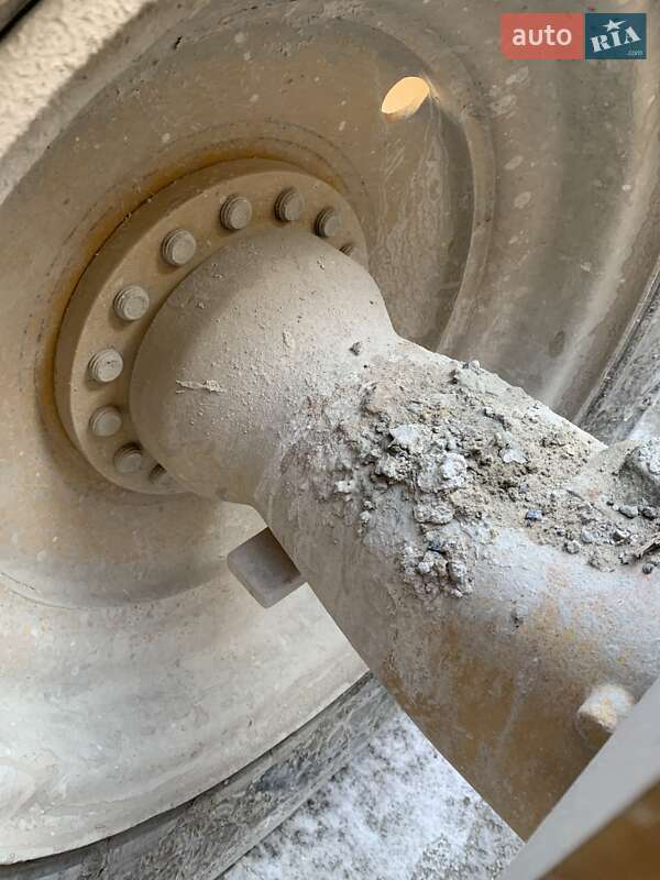 Фронтальні навантажувачі Caterpillar 930 2007 в Києві