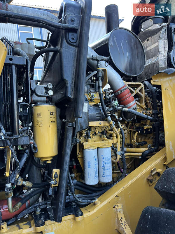 Фронтальный погрузчик Caterpillar 966 2017 в Чернигове