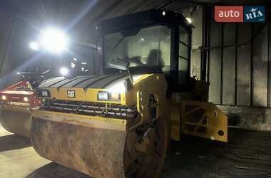 Дорожный каток Caterpillar CB 2021 в Днепре