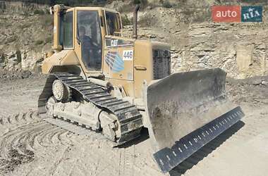 Бульдозер Caterpillar D5 2003 в 