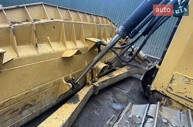 Бульдозер Caterpillar D6T 2010 в 