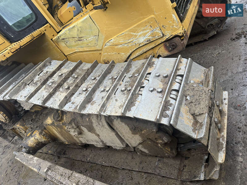 Бульдозер Caterpillar D6T 2010 в Ужгороде