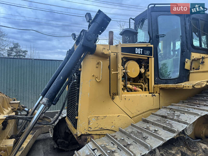 Бульдозер Caterpillar D6T 2010 в Ужгороде