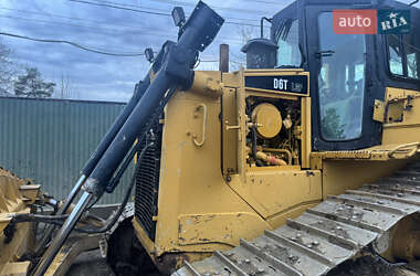 Бульдозер Caterpillar D6T 2010 в 