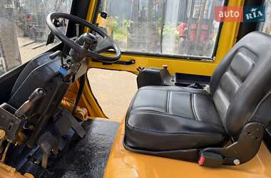 Вилочный погрузчик Caterpillar DP 1996 в 