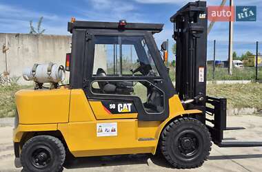 Вилочный погрузчик Caterpillar GP 2008 в Пустомытах