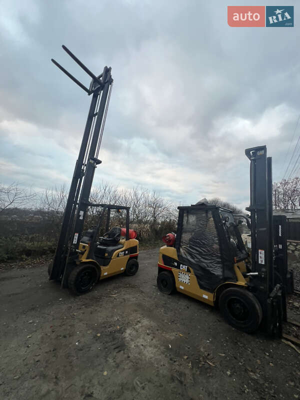 Вилочный погрузчик Caterpillar GP 2017 в Тернополе