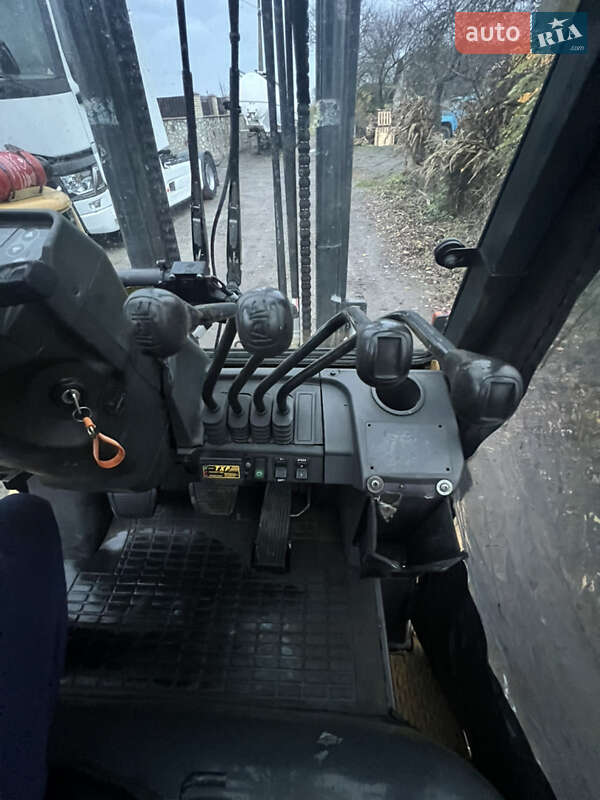 Вилочный погрузчик Caterpillar GP 2017 в Тернополе