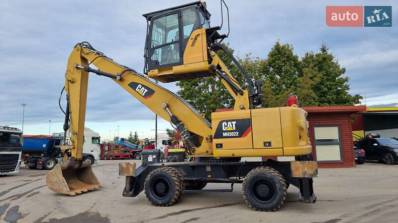 Колесный экскаватор Caterpillar MH 3022 2018 в Одессе