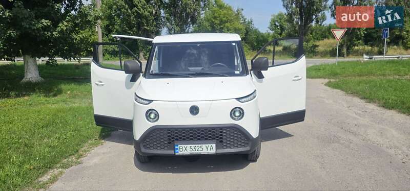 Вантажний фургон Cenntro Logistar 260 2023 в Кам'янець-Подільському