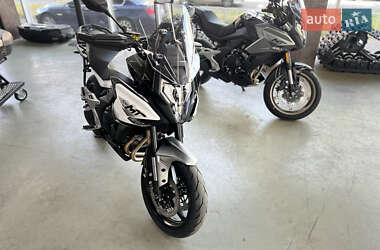Мотоцикл Круизер CFMOTO 700MT 2025 в 