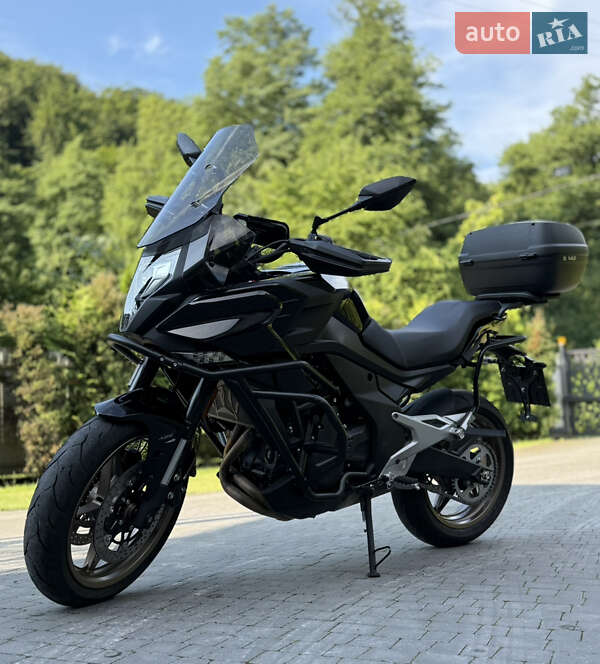Мотоцикл Спорт-туризм CFMOTO 700MT 2024 в Львове