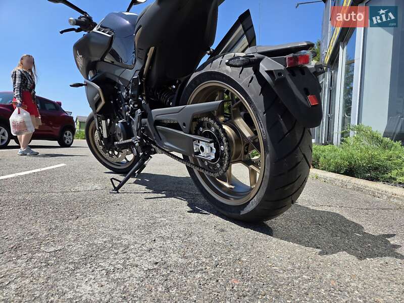 Мотоцикл Без обтікачів (Naked bike) CFMOTO 800NK 2025 в Львові фото 6 Мотоцикл Без обтікачів (Naked bike) CFMOTO 800NK 2025 в Львові