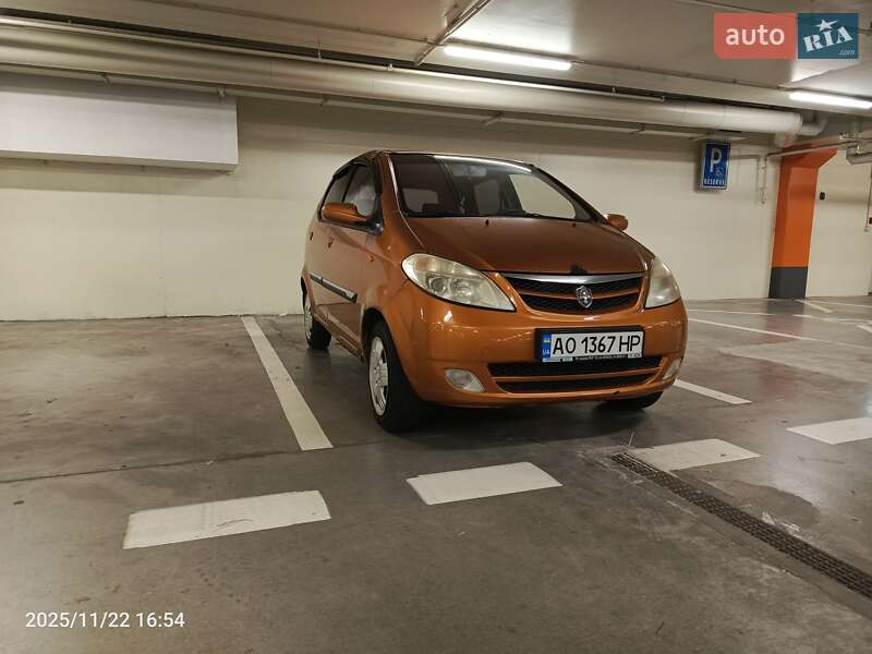 Хетчбек Chana Benni 2008 в Ужгороді