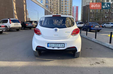 Хэтчбек Changan E-Star 2021 в 