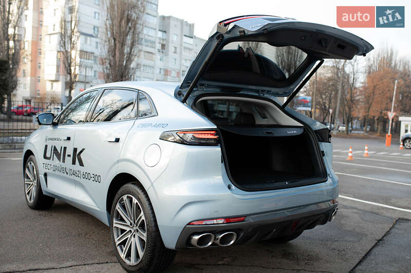 Позашляховик / Кросовер Changan Uni-K 2023 в Чернігові фото 7 Позашляховик / Кросовер Changan Uni-K 2023 в Чернігові
