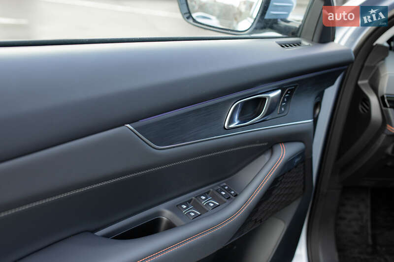 Позашляховик / Кросовер Changan Uni-K 2023 в Чернігові фото 24 Позашляховик / Кросовер Changan Uni-K 2023 в Чернігові