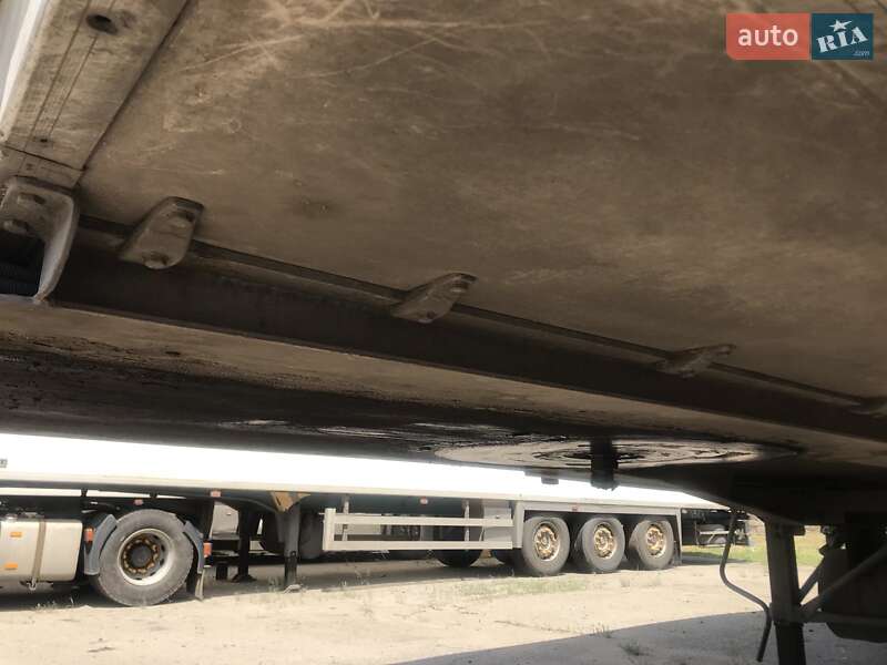 Рефрижератор полуприцеп Chereau 381 1996 в Одессе